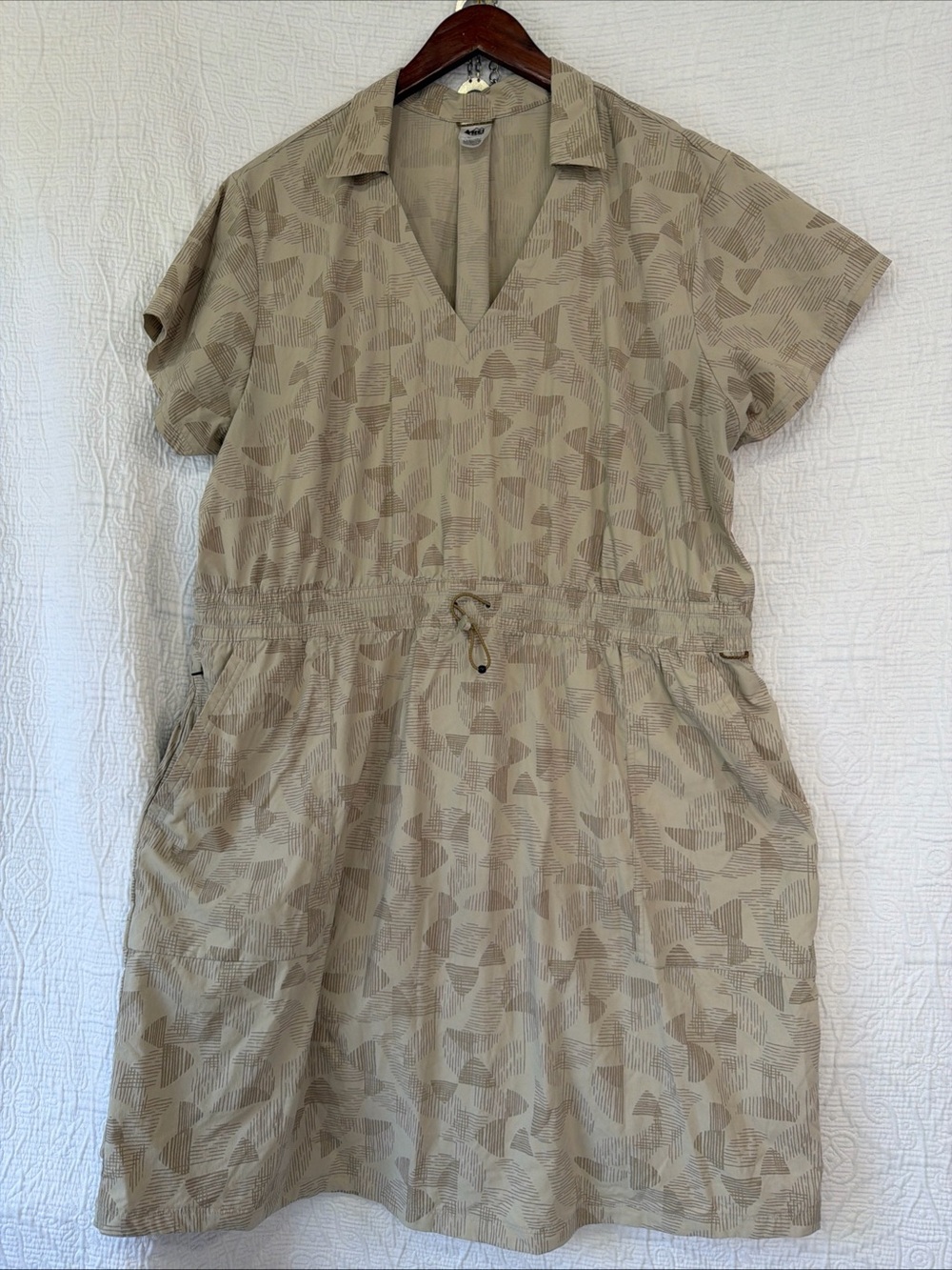 REI CoOp Trailmade Dress Size 2XL Hiking Outdoor Travel Casual Beige Pullover